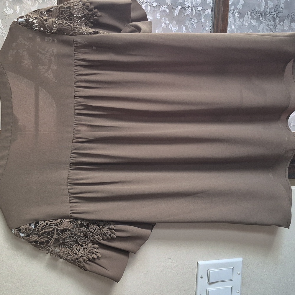 Express Blouse (M) - Picture 6 of 6